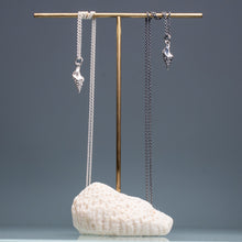 Load image into Gallery viewer, Cast Baby Horse Conch Necklace - (triplofusus giganteus)