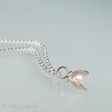 Load image into Gallery viewer, side view of mini bay scallop necklace with pearl inset by hkm jewelry