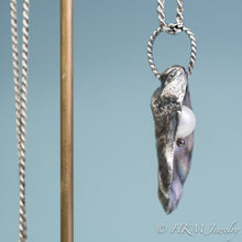 Load image into Gallery viewer, Oyster Pearl Necklace - Cast Seashell With Freshwater Pearl