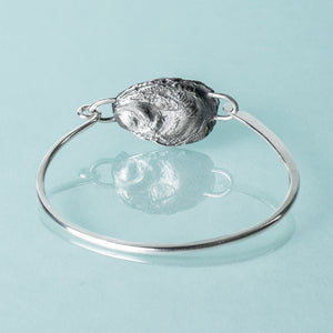 underside of cast solid oyster seed cuff bracelet by hkm jewelry