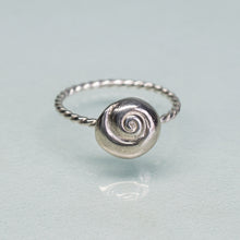 Load image into Gallery viewer, Cast Silver Seashell Ring - Choose Your Shell
