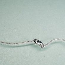 Load image into Gallery viewer, lobster clasp on sterling silver foxtail chain made in italy
