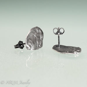 oyster seed stud earrings by hali maclaren of hkm jewelry