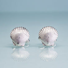 Load image into Gallery viewer, front detail close up cast silver scallop shell cufflinks for men&#39;s wedding wear by hkm jewelry
