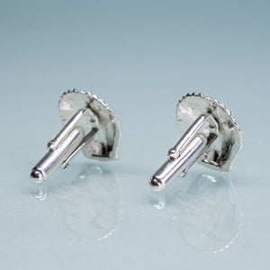 open hinge back view of cast silver scallop shell cufflinks for men's wedding wear by hkm jewelry backside view