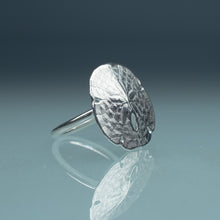 Load image into Gallery viewer, Small Cast Sand Dollar Shell Ring -  (mellita quinquiesperforata)
