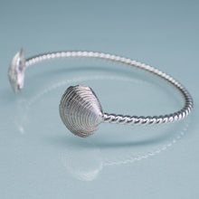 Load image into Gallery viewer, side view of clam cuff by hkm jewelry
