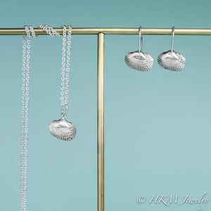 ark clam seashell necklace in polished silver by hkm jewelry with matching  drop earrings