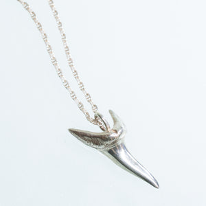 cast silver mako shark tooth in recycled silver on anchor chain by hkm jewelry