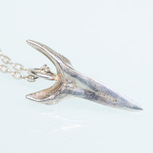Load image into Gallery viewer, back side view of cast silver mako shark tooth in recycled silver on anchor chain by hkm jewelry
