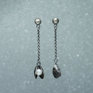 cast silver mussel clam shell drop earrings by hkm jewelry