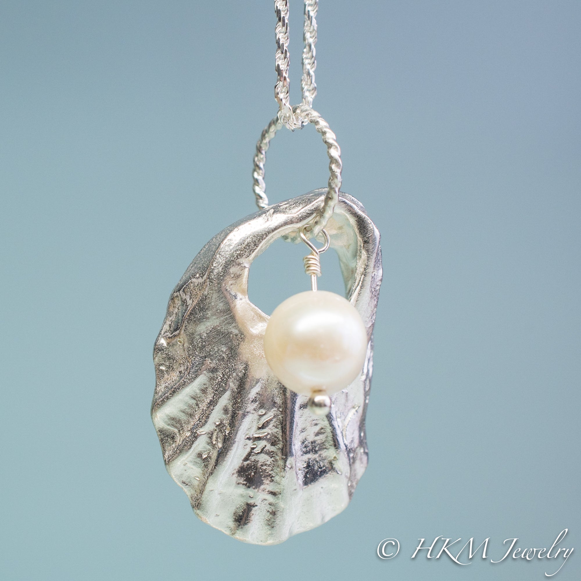 clam pearl necklace