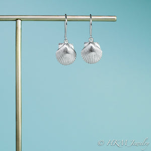  small polished scallop shell dangle earrings in sterling silver by hkm jewelry